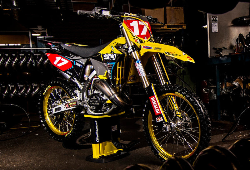 2006 Suzuki RM 125 by MXMag.be