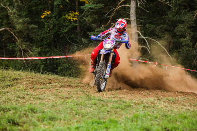 Perfect Season For AS3 Performance Sponsored Rider Nieve Holmes