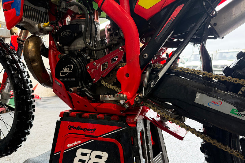 Rr Engine Configuration Plate AS3 DTC PLASTIC SKID PLATE RED | BETA 250 300 RR 2020-2024