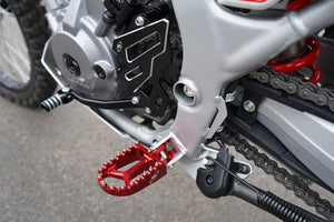 thumbnail image 2 of AS3 Performance Foot Peg Springs For Suzuki RM 125 1992-2002, RM 250 1991-2002, RMX 250 1989-1999 2 of 6