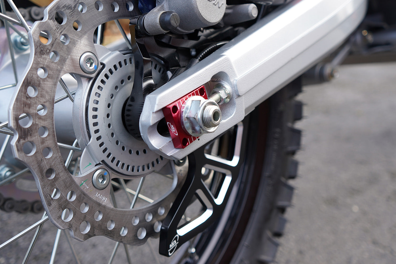 AS3 AXLE BLOCKS RED | HONDA CRF250L 2012-2020 CRF300L 2021-2024