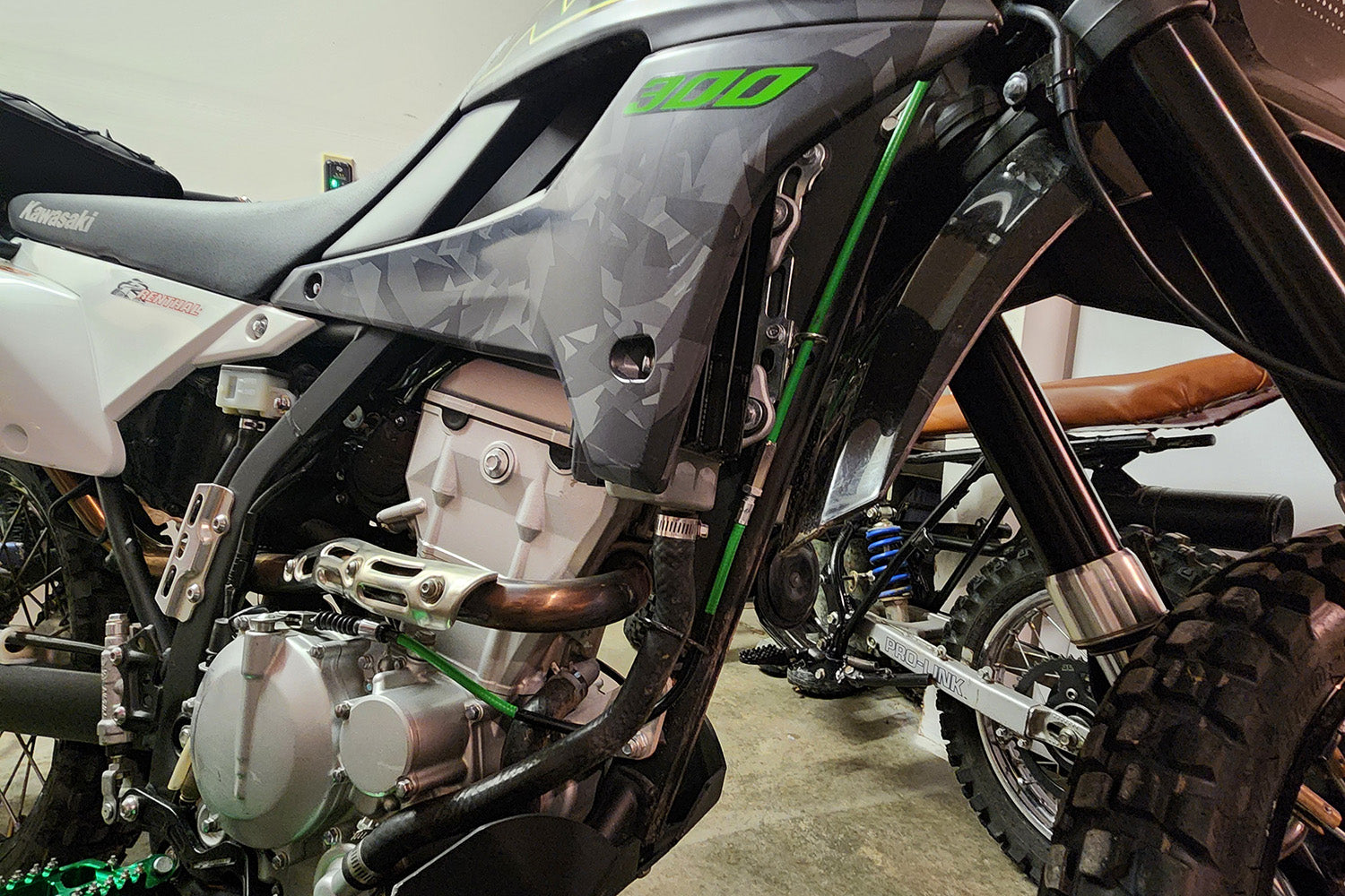 KAWASAKI KLX 300 2021-2023 KLX 300 SM 2021-2023 AS3 VENHILL FEATHERLIG