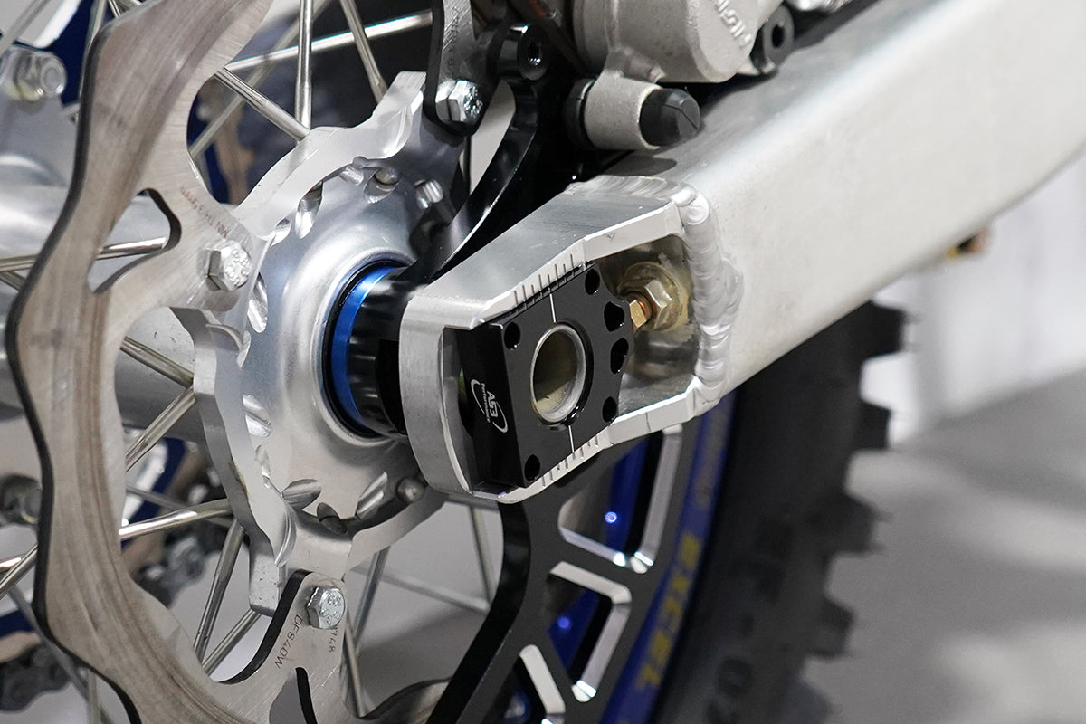 TM_Rear_Axle_Blocks_Black.jpg?